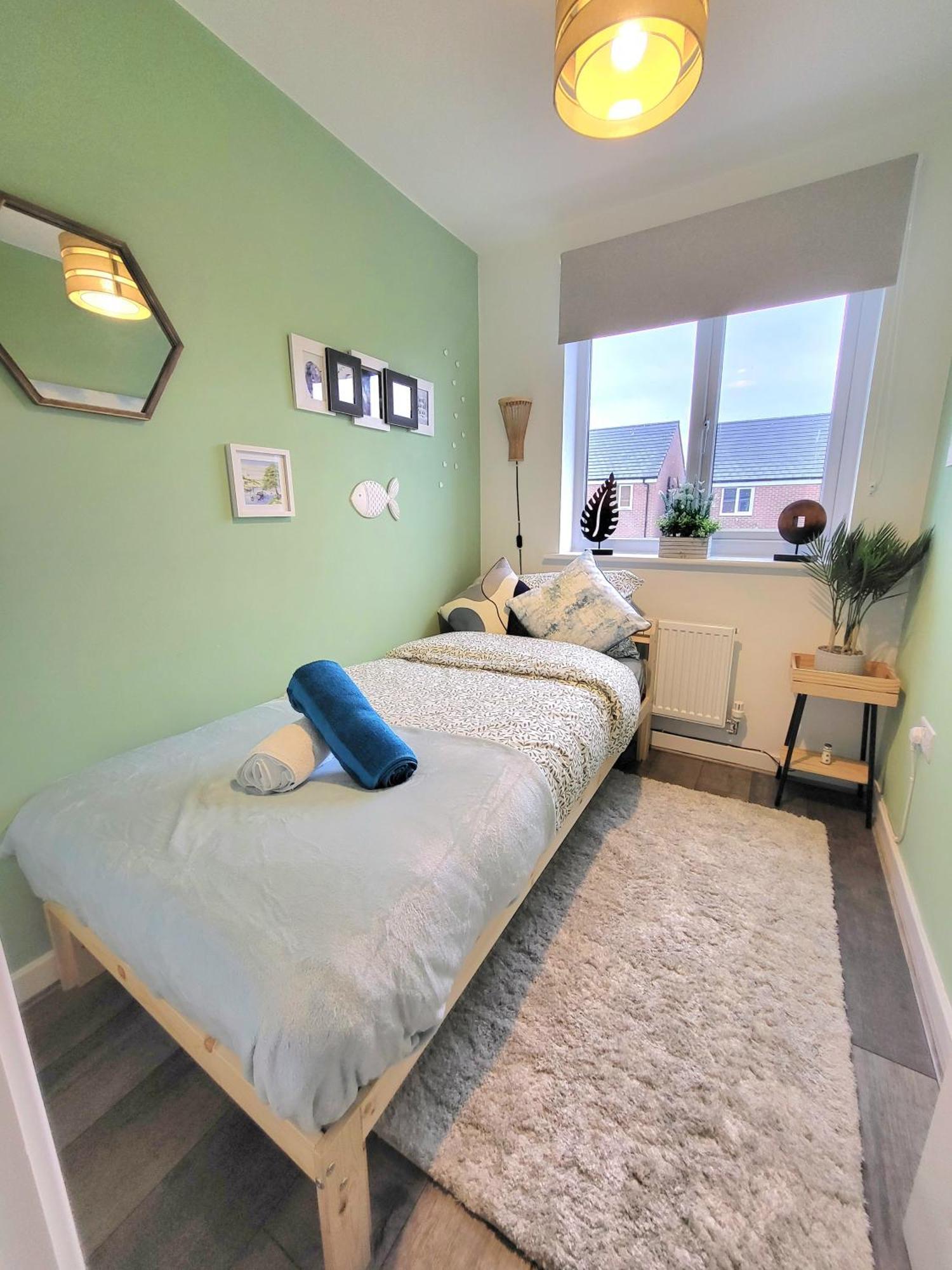 Seaside Beach Themed Home With Garden And Driveway Lytham St Annes Εξωτερικό φωτογραφία