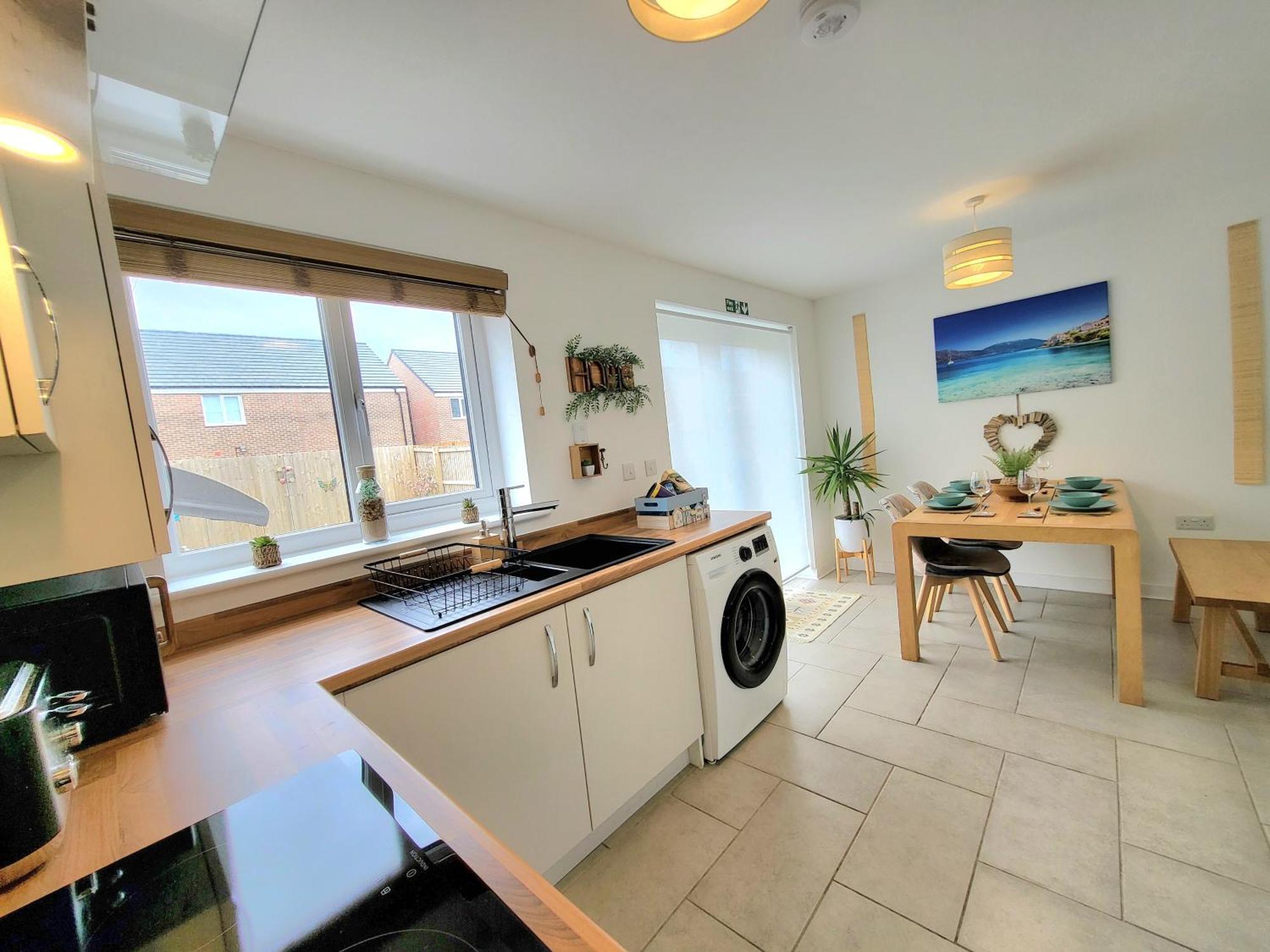 Seaside Beach Themed Home With Garden And Driveway Lytham St Annes Εξωτερικό φωτογραφία