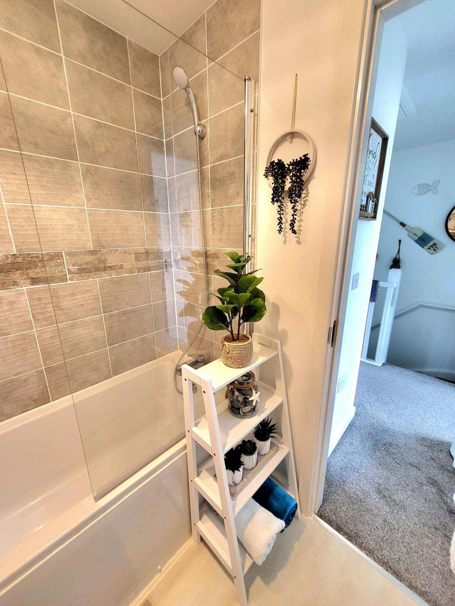 Seaside Beach Themed Home With Garden And Driveway Lytham St Annes Εξωτερικό φωτογραφία