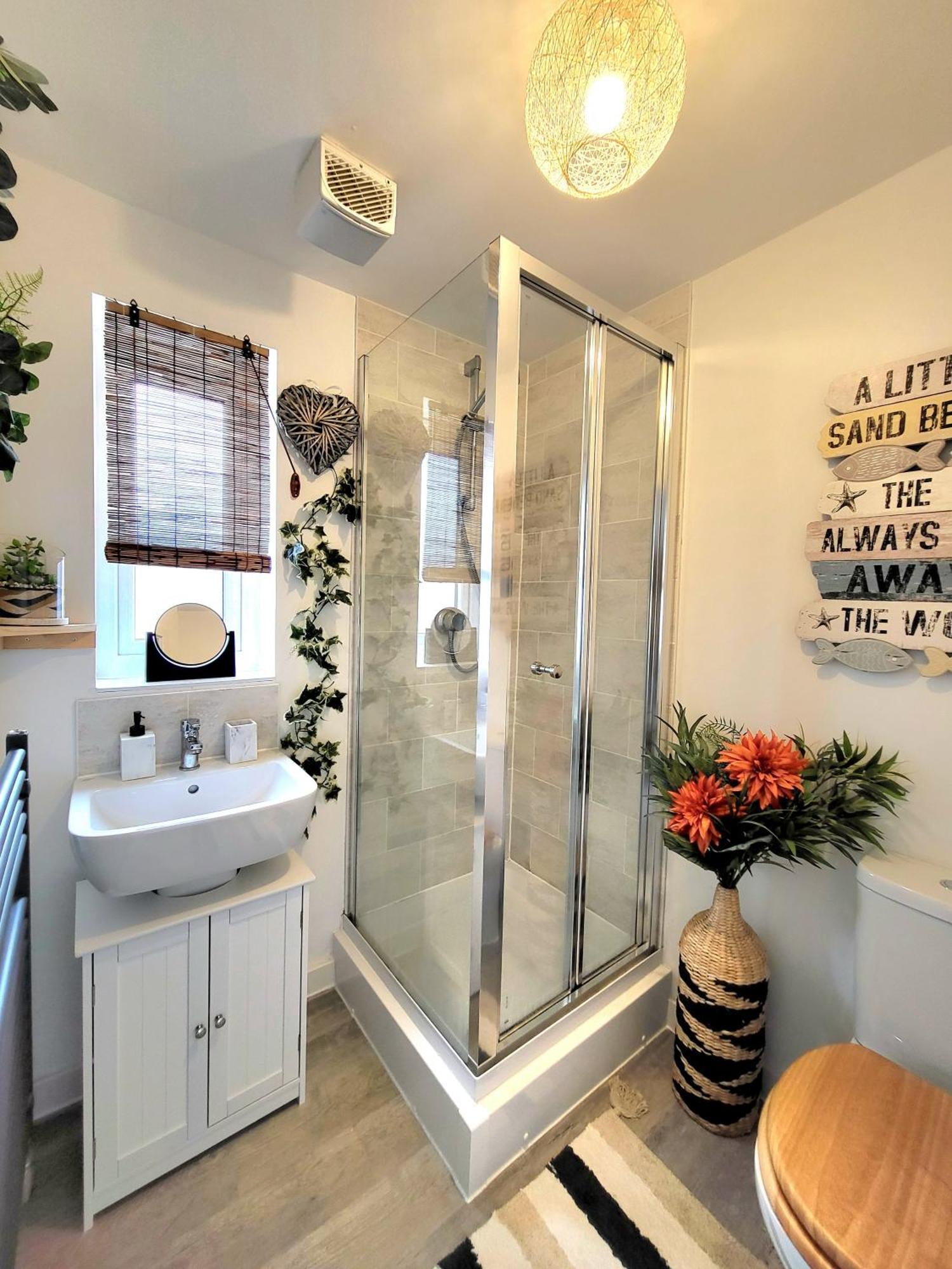 Seaside Beach Themed Home With Garden And Driveway Lytham St Annes Εξωτερικό φωτογραφία