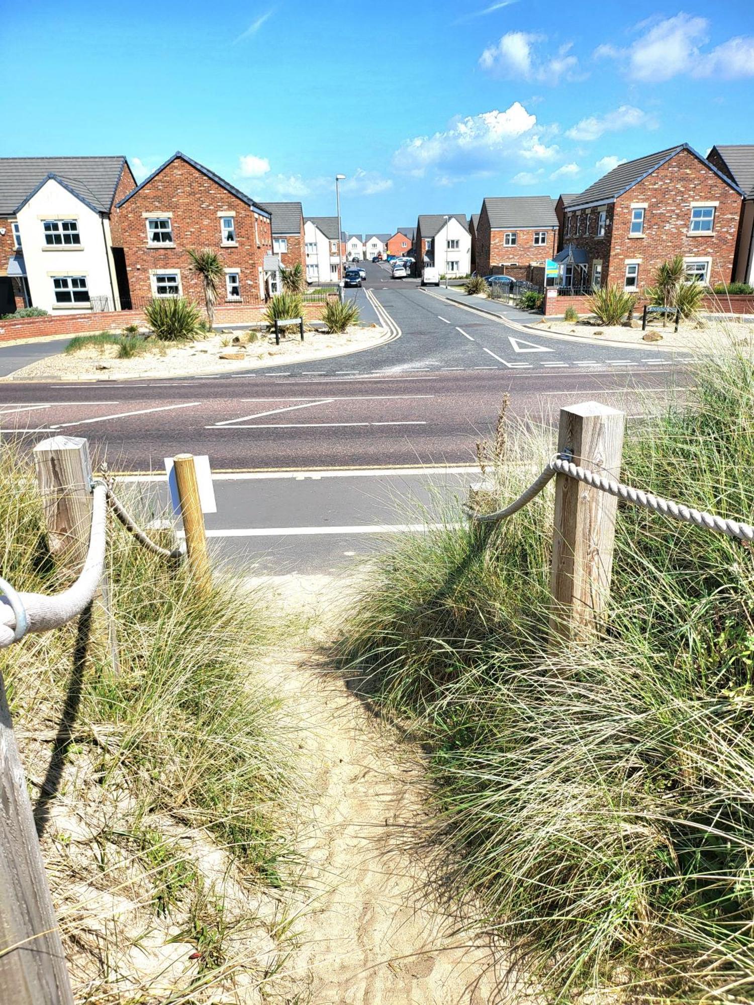 Seaside Beach Themed Home With Garden And Driveway Lytham St Annes Εξωτερικό φωτογραφία